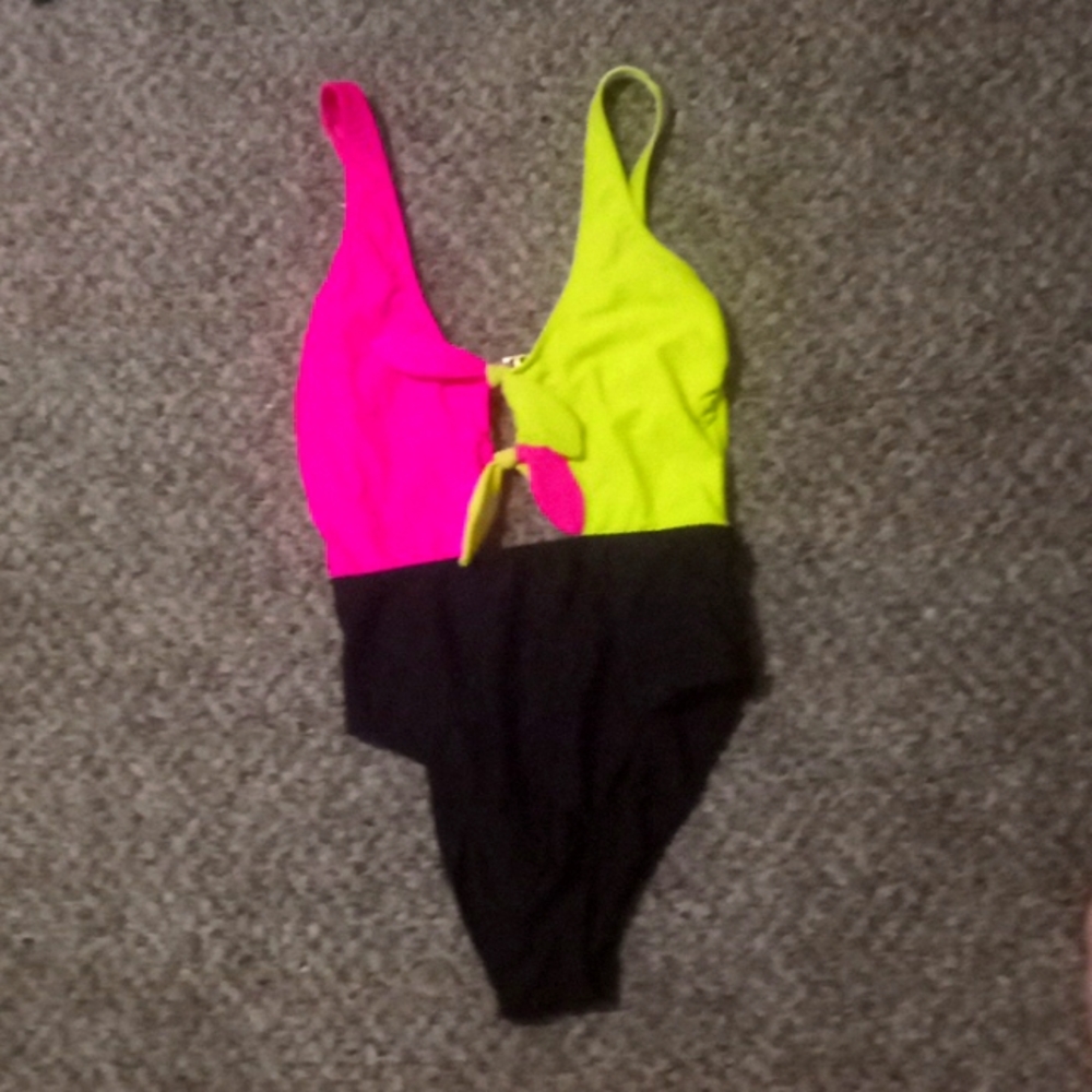 Swim suit